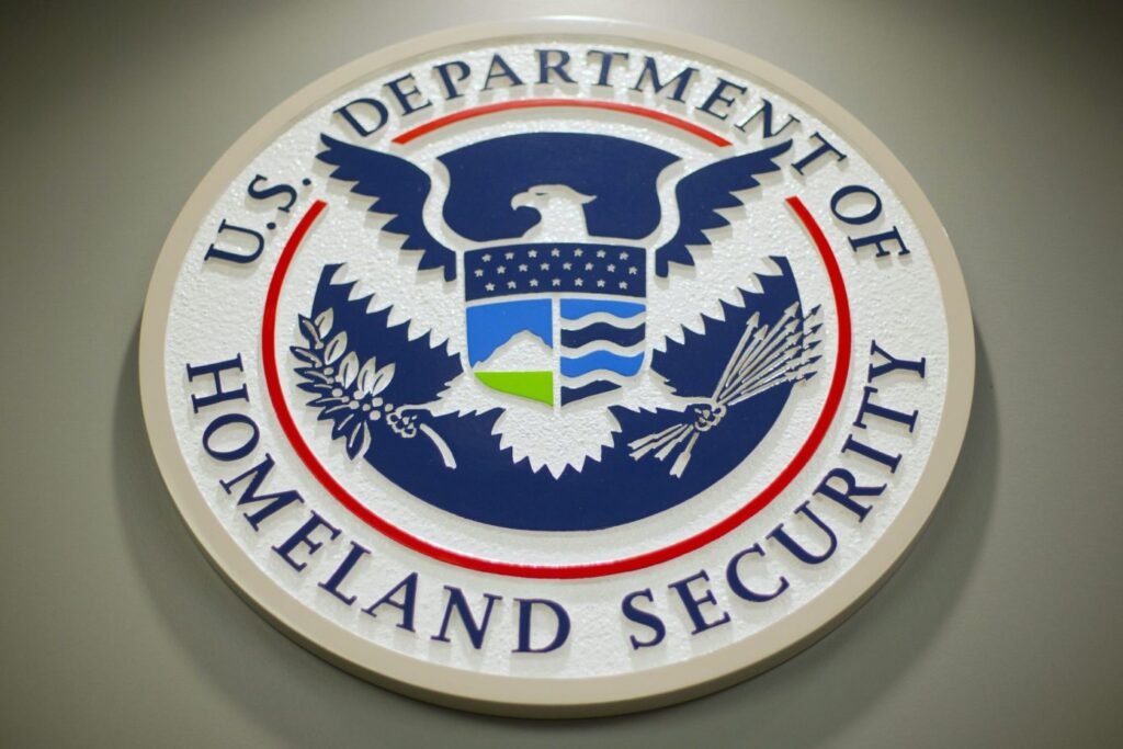 The Department of Homeland Security logo is seen during a news conference in Washington, Feb. 25, 2015. (Pablo Martinez Monsivais/AP Photo)